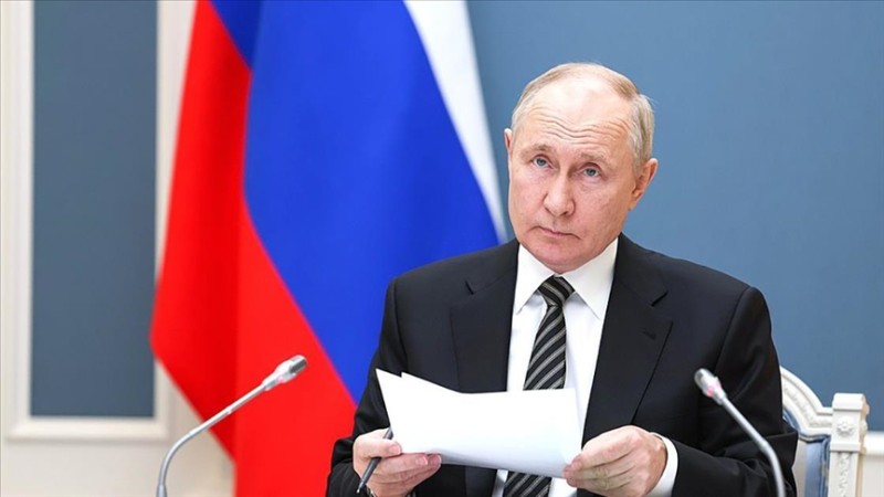 Putin: Ukraynada yeganə legitim hakimiyyət parlament və Ali Radanın spikeridir