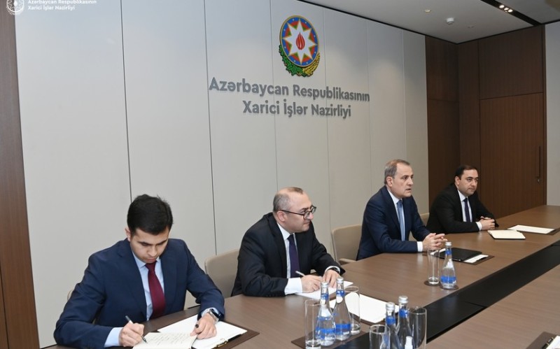 Ceyhun Bayramov Lui Bononu Ermənistanla sülh danışıqları barədə məlumatlandırıb