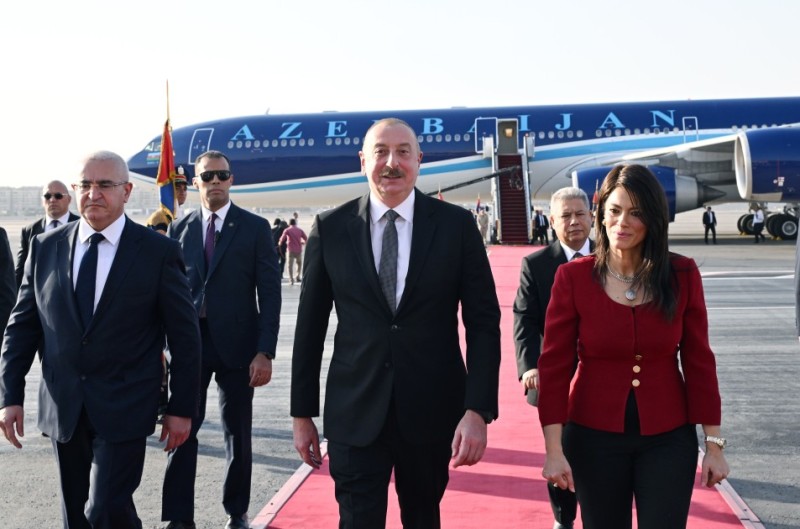 İlham Əliyev Misirə getdi - FOTOLAR