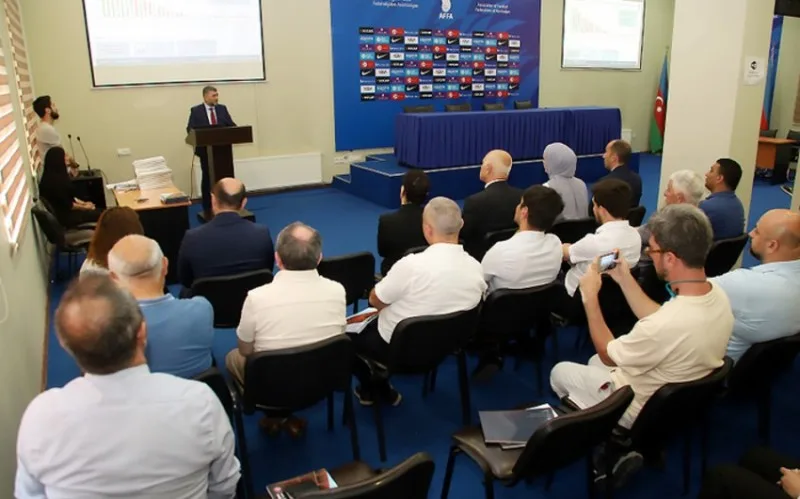 AFFA klublara lisenziyalar təqdim etdi - FOTOLAR