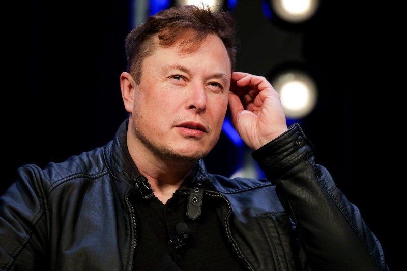 İlon Mask: "Tesla" 25 trilyon dollarlıq bir şirkətə çevrilə bilər