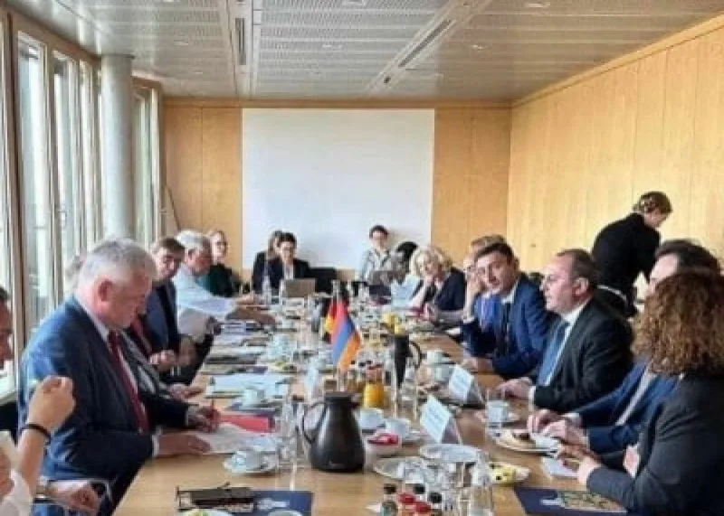 Ermənistan və Almaniyanın deputatları Azərbaycanla sülhü müzakirə etdilər