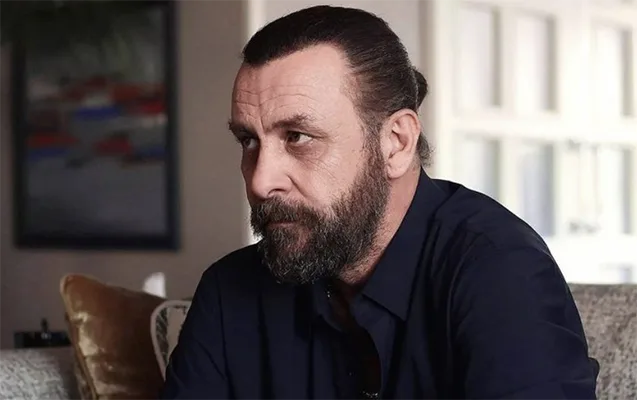 Çəkildiyi reklama görə pul istəmədi - əvəzində...