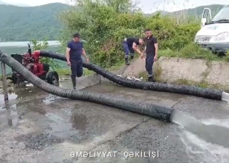Nohur gölünün daşma təhlükəsi yaranıb - VİDEO