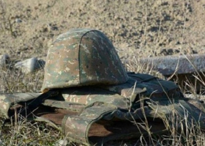 Ermənistanda hərbçi öldü