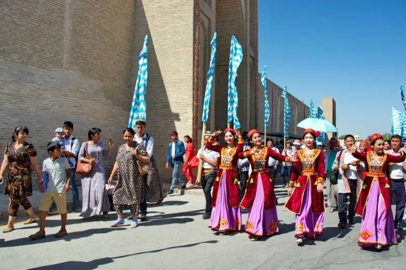 Özbəkistana turist axını 13,3 faiz artıb