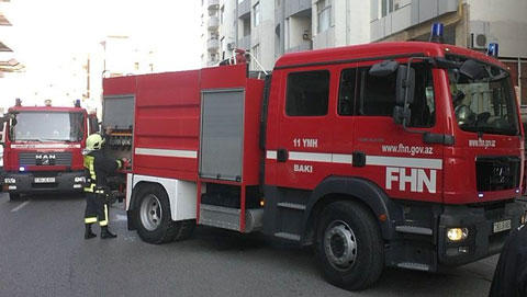 Bakıda yaşayış kompleksində YANĞIN