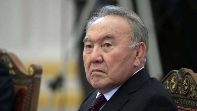 Nazarbayev Elmlər Akademiyasının üzvülüyündən ÇIXARILDI