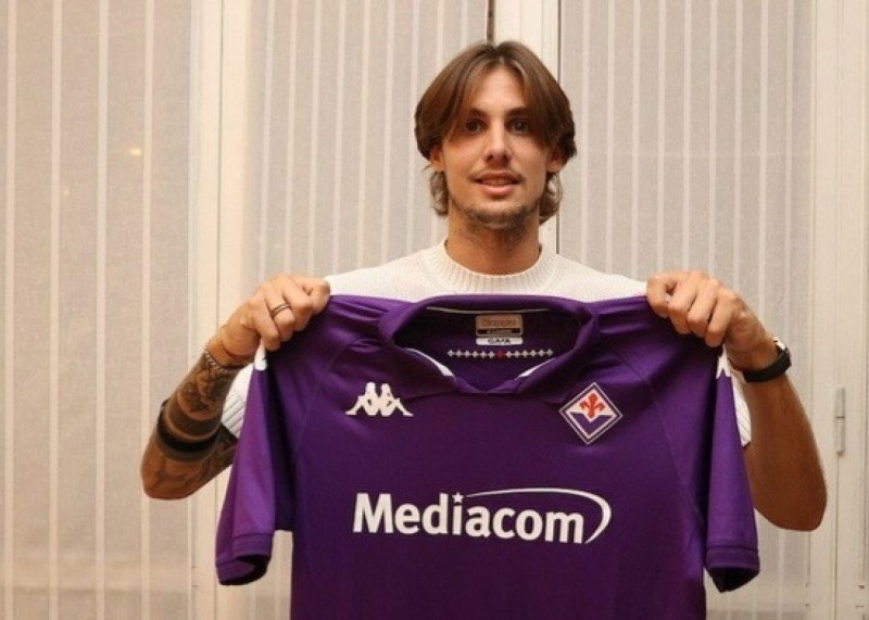 Fiorentina yeni transfer reallaşdırdı