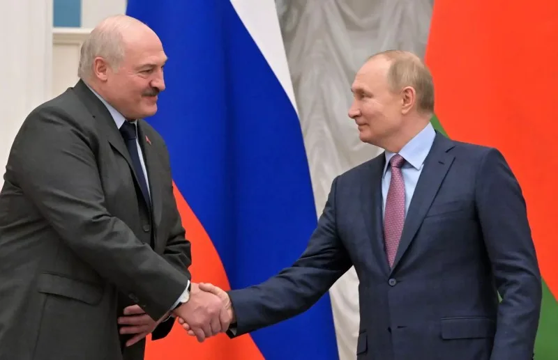 Putin və Lukaşenko bağlı qapılar arxasında görüş keçirdi
