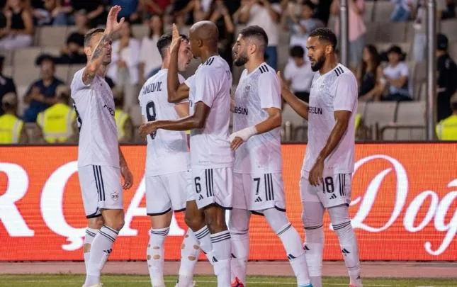 "Qarabağ" darmadağınla ÇL-də növbəti mərhələyə yüksəldi - YENİLƏNİB