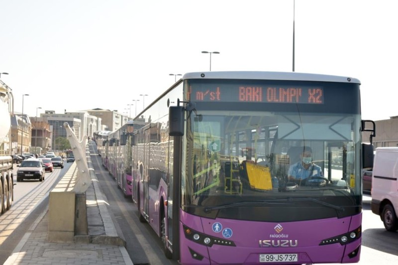 Bakıda avtobus qəzası baş verib - VİDEO