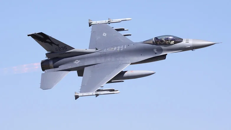 Qərb Ukraynaya nə qədər F-16 verib?