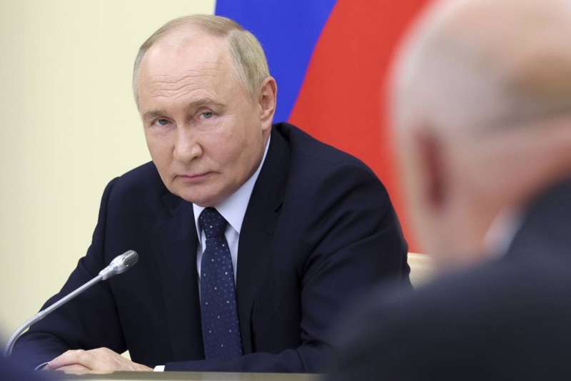 Putin kriptovalyuta ilə bağlı qərar verib