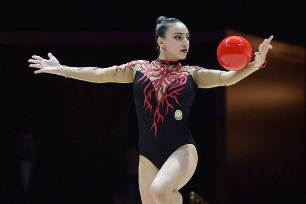 Paris-2024: Azərbaycanın bədii gimnastı növbəti dəfə çıxış edib - YENİLƏNİB