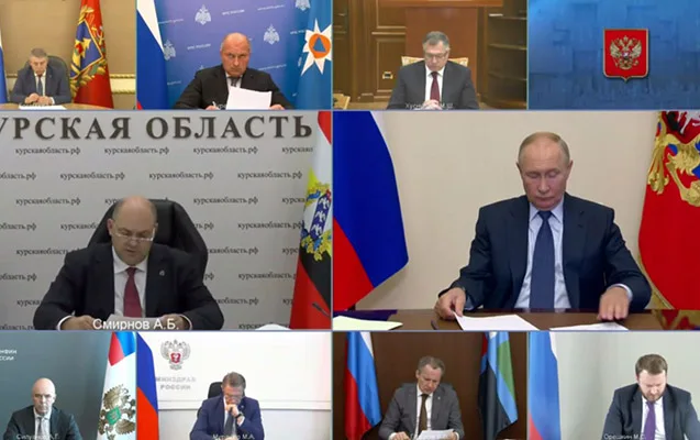 Putin Kurskla bağlı iclas keçirir - VİDEO