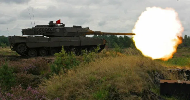 Polşanın yardımı: 400 tank, 10 MiQ, 10 helikopter…