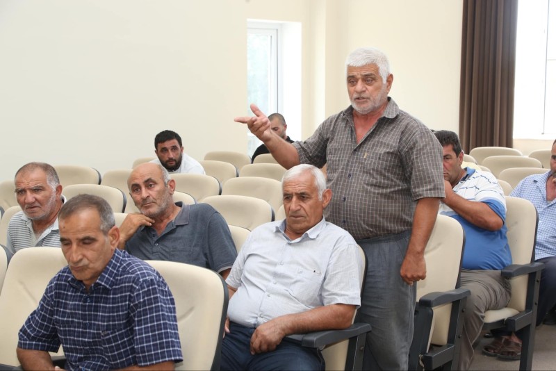 Aqil Abbas Poladlı kəndində görüş keçirib - FOTOLAR