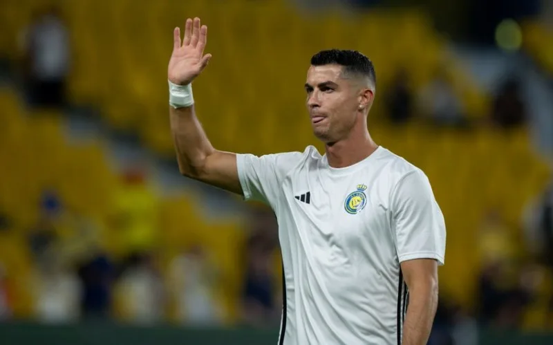 UEFA Kriştianu Ronaldunu mükafatlandırdı