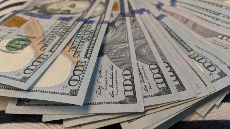 Dollar bahalaşacaq? - "Valyuta qıtlığı yaranıb"