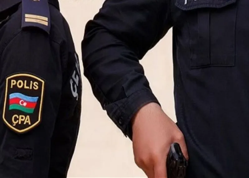 Polis Bakıda evə basqın edən silahlı şəxsi zərərsizləşdirdi