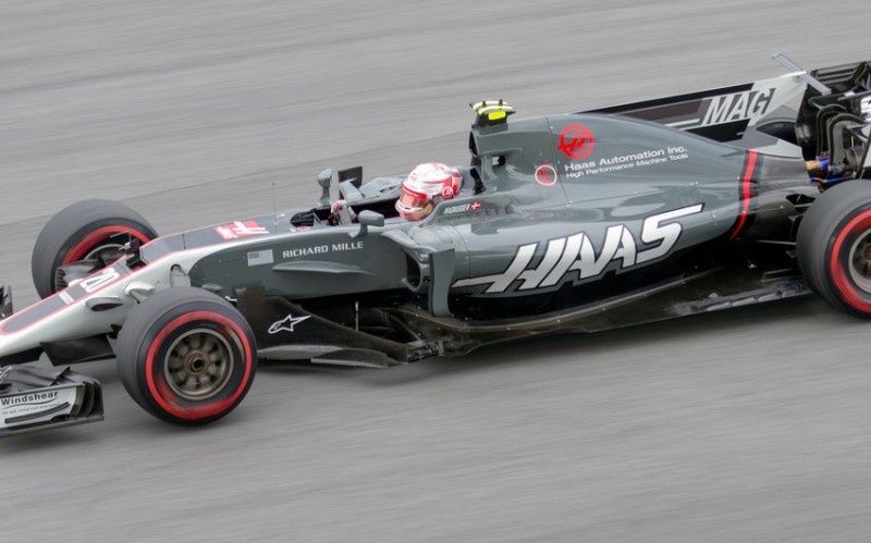 Formula 1: Haas komandasının pilotu qəzaya uğradı 