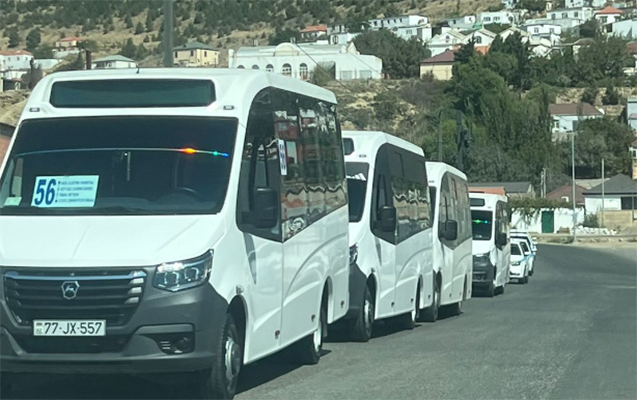 Bayılda yeni xəttə buraxılan avtobusların təkərini deşdilər - FOTO