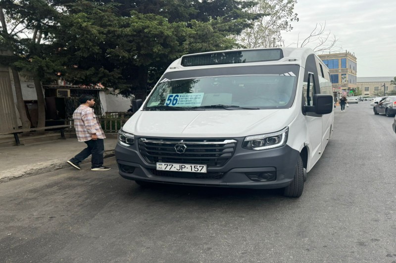 Avtobusa hücum edənlər cəzalandırıldı - FOTO