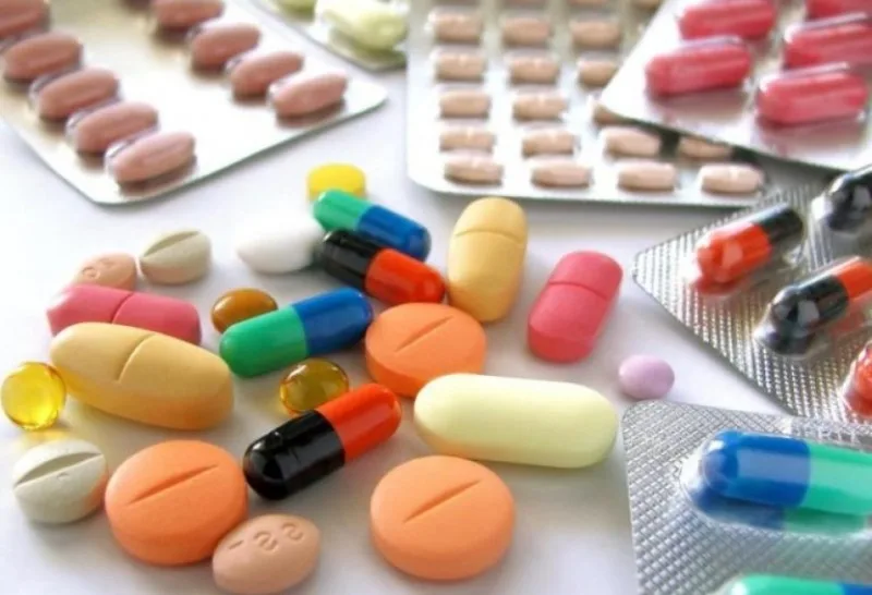 Antibiotikin xeyri ilə yanaşı ziyanı da var
