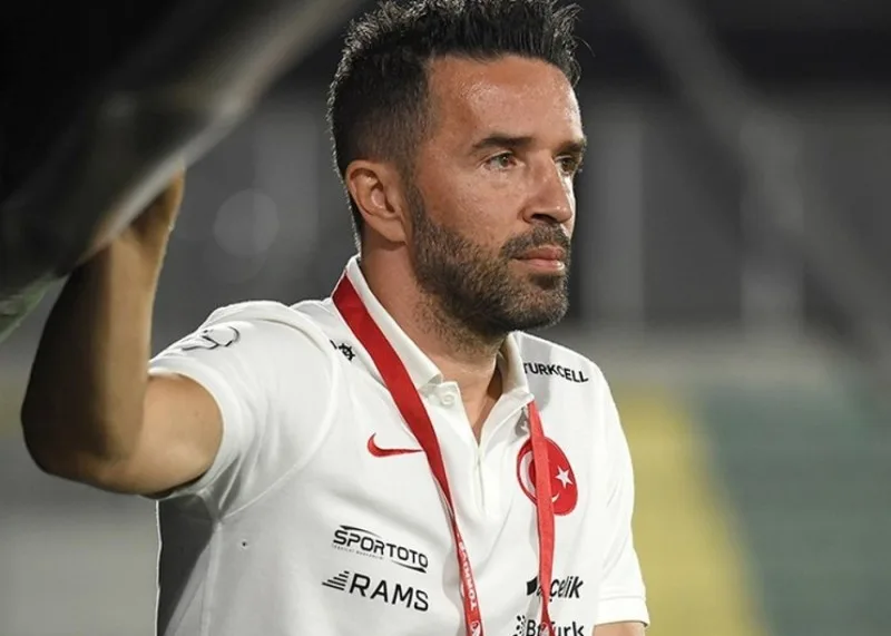 Gökhan Gönül baş məşqçi təyin olundu