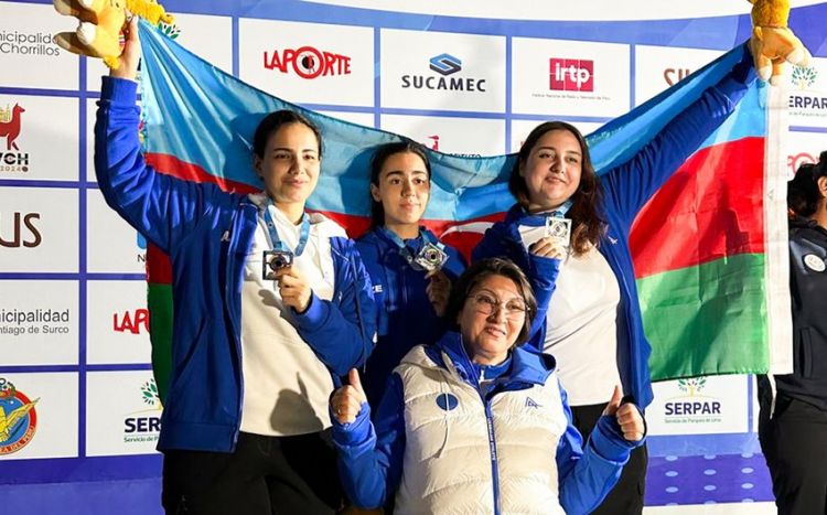 Dünya çempionatında üç medal qazanan Azərbaycan atıcıları Vətənə dönüblər