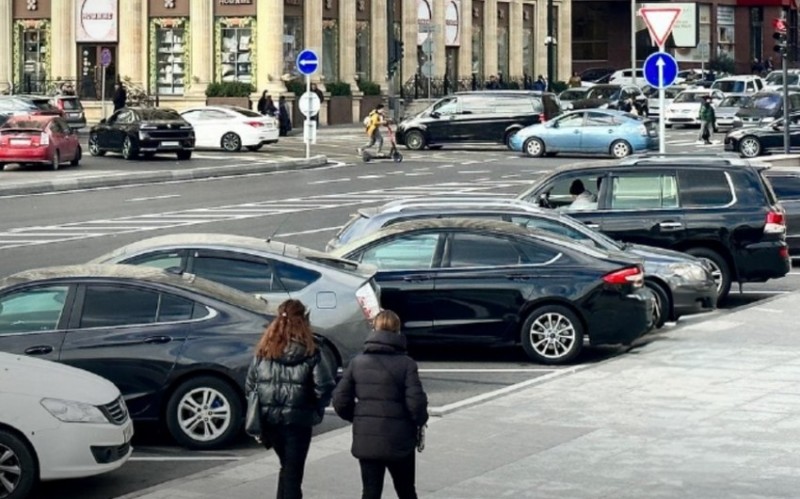 AYNA: Bakıda 1 məntəqədə ödənişli parklanma sistemi tətbiq edilib