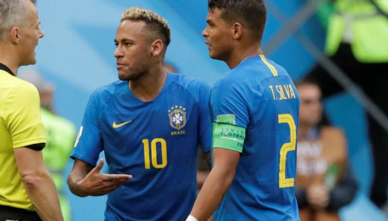 Neymar 1 il sonra meydana çıxdı