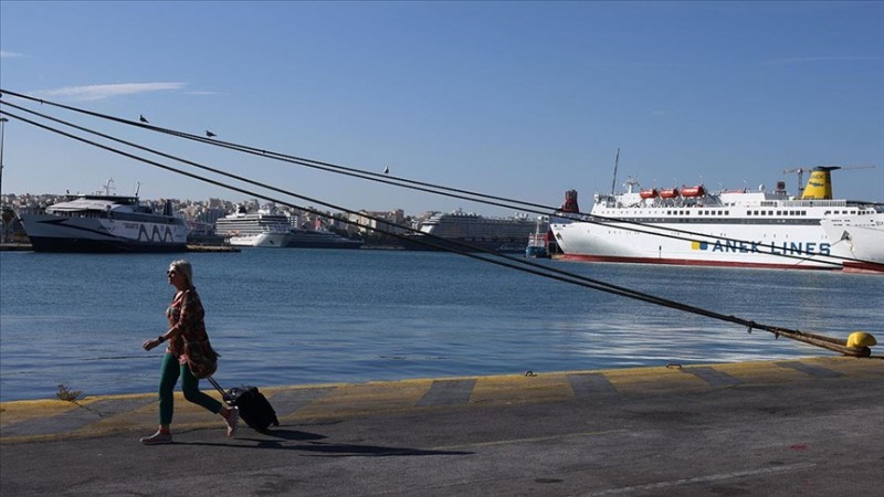 Dənizçilərin kütləvi tətili Yunanıstanda ciddi problemlərə səbəb olub