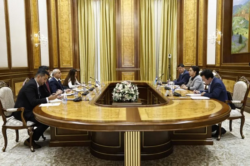 Azay Quliyev Özbəkistanın spikeri ilə görüşüb