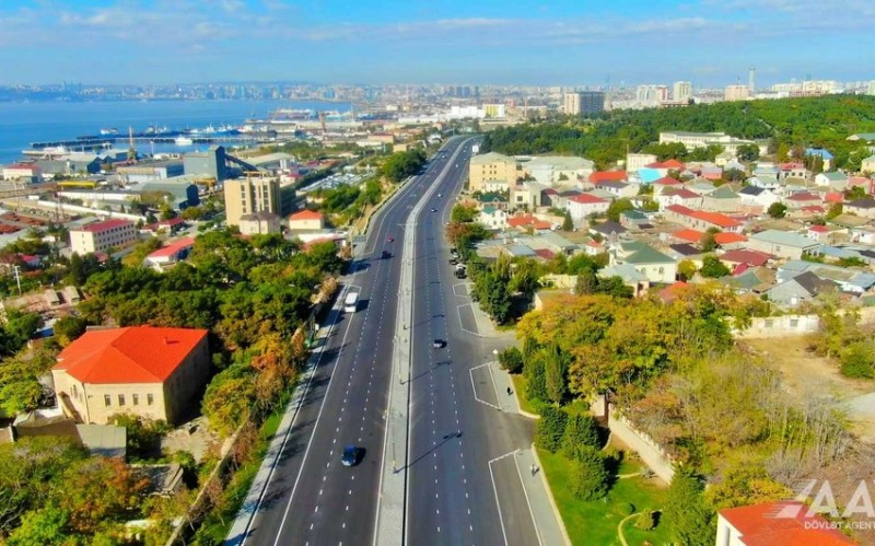 8 Noyabr prospektində əsaslı təmir işləri yekunlaşmaq üzrədir