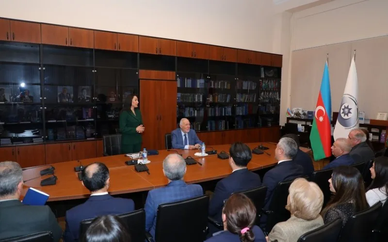Ombudsman Aparatında türkiyəli professor İlber Ortaylı ilə görüş keçirilib