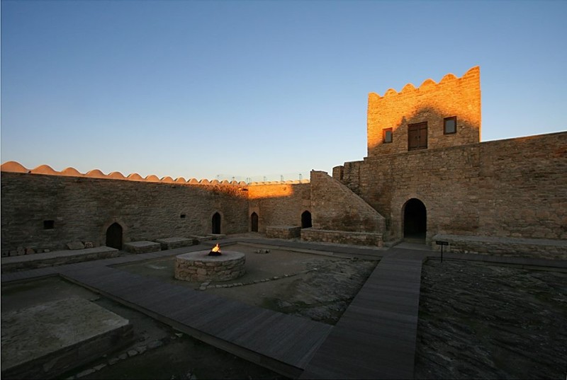 “Atəşgah məbədi”nin UNESCO-nun Ümumdünya İrs Siyahısına daxil edilməsi işlərinə başlanılıb