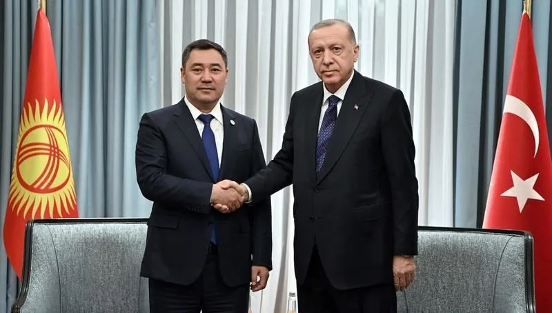 Ərdoğan Qırğızıstanın ali mükafatı ilə təltif edildi