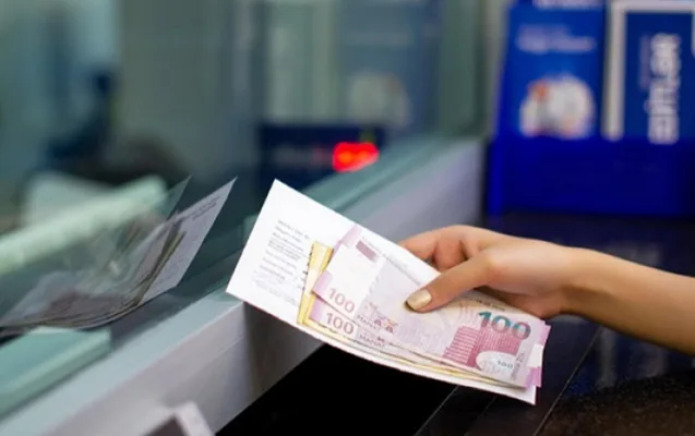 Bayram günlərində bu banklar işləyəcək