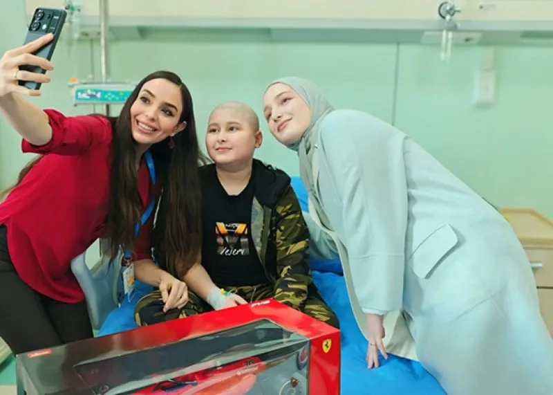 Leyla Əliyeva uşaqları ziyarət etdi - FOTOLAR