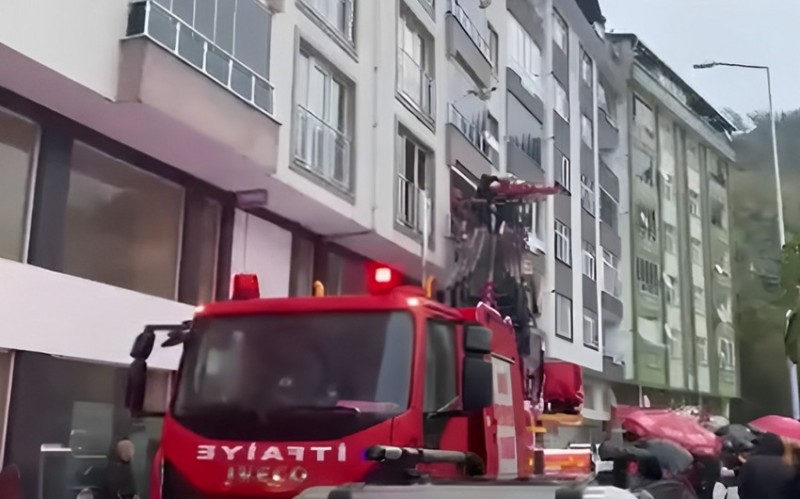 Türkiyədə torpaq sürüşməsi - 1 ölü, 3 yaralı