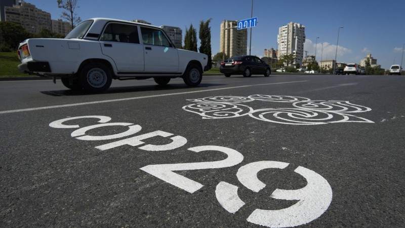 COP29 zolaqlarında yol nişanları sökülür