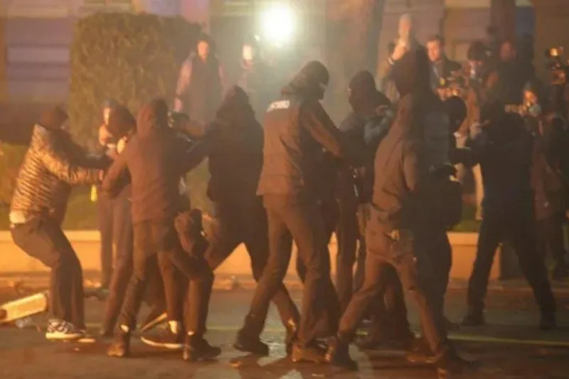 Kobaxidze: Aksiyalarda 50-yə yaxın polis əməkdaşı xəsarət alıb