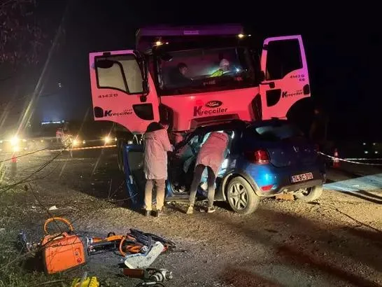 Türkiyədə dəhşətli qəza: Ölənlər var - FOTO