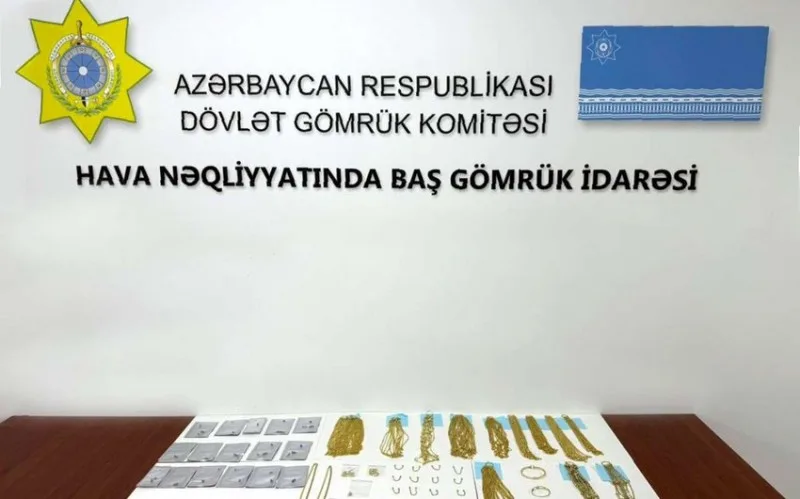 İstanbul-Bakı aviareysi ilə gələn Azərbaycan vətəndaşından 682 qram qızıl aşkarlanıb