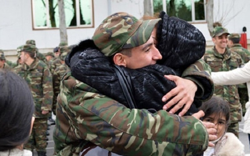 Ölkəmizdə əsgərlərlə görüş qadağan edildi