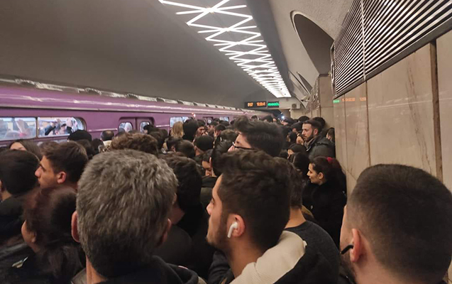 Bir dəqiqə yubanma metro üçün dəhşətli rəqəmdir, 8-10 dəqiqəlik yubanmalar isə...- Yeraltı nəqliyyatın problemləri