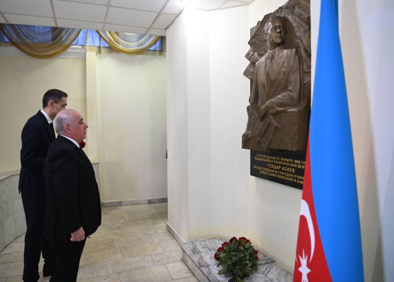Əli Əsədov Moskvada Heydər Əliyevin xatirəsini andı -FOTOLAR