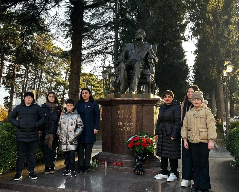 Gürcüstanda Heydər Əliyevin xatirəsi yad edildi - FOTOLAR